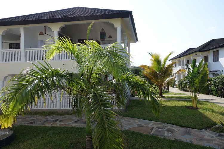 Morning Star Diani is situated 250m from the beach