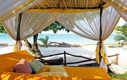 AfroChic Swahili bed on beach