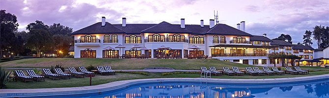 mt kenya safari club swimming pool