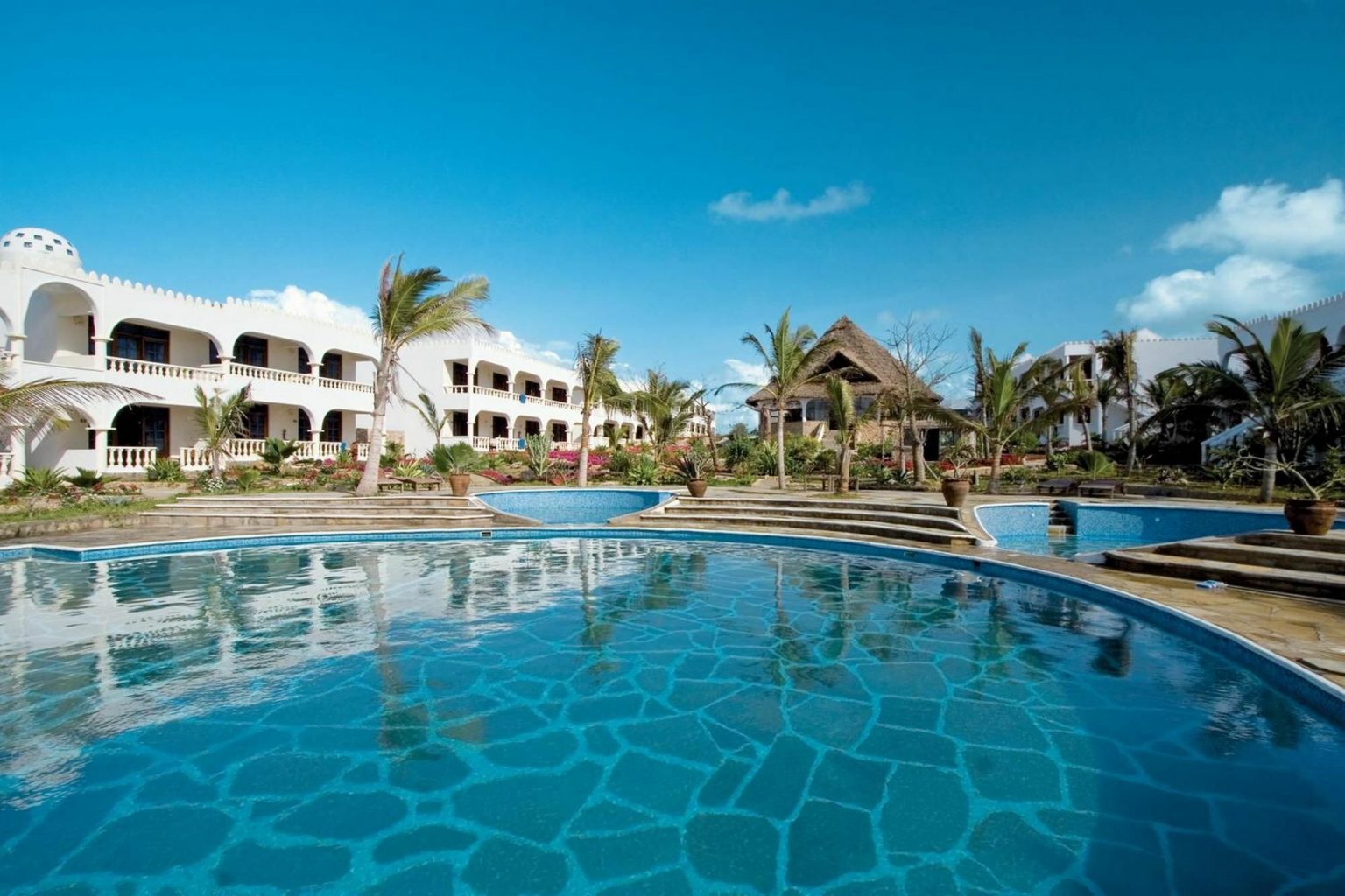 Jumbo Watamu hotel exterior