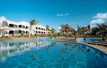 Jumbo Watamu hotel exterior